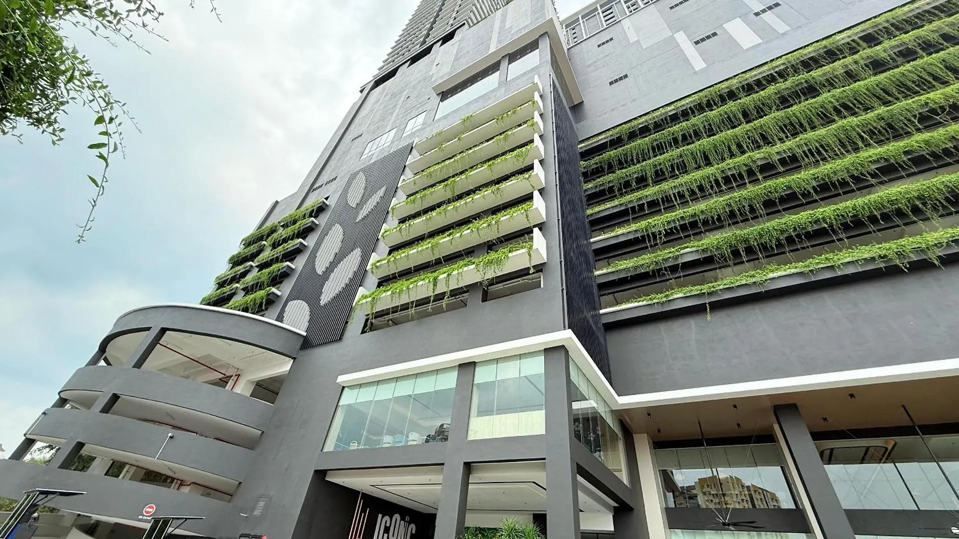 Iconic Regency - Xin'S Home Bayan Lepas Apartment